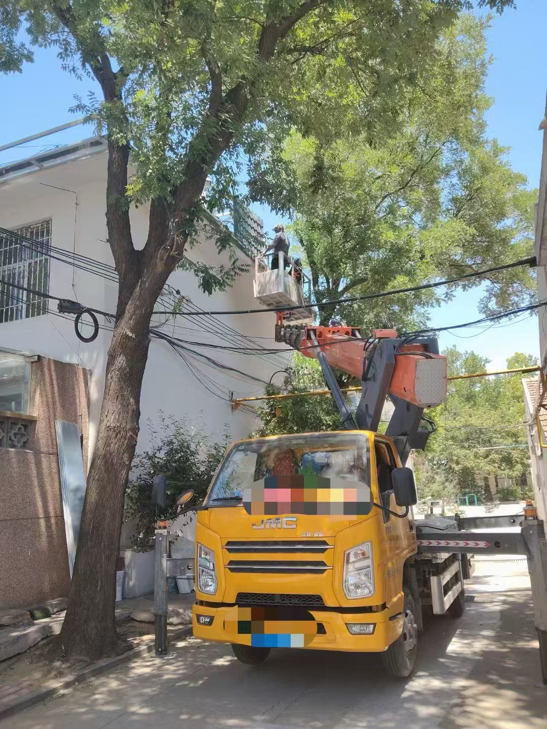 应城市高空作业车能吊装重物吗？最大承载多少公斤？