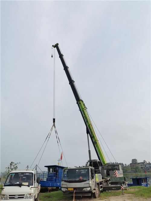 应城市桥梁建设吊装案例
